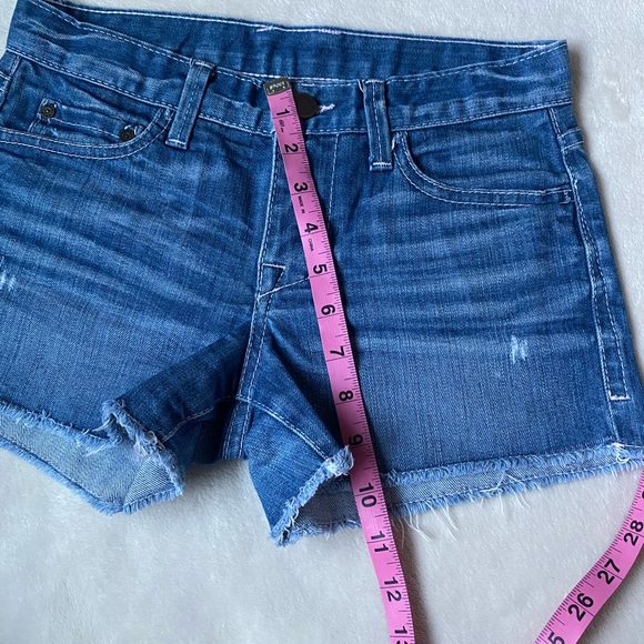 William Rast womens shorts size 24 - Picture 3 of 6